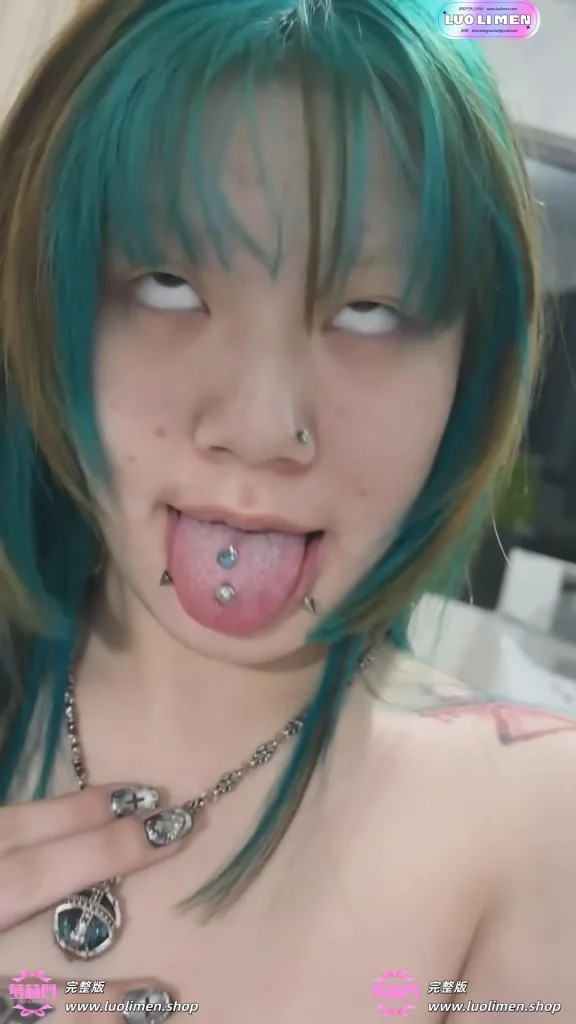 图片[8]-阿黑颜精神小妹【白龙】SVIP福利 阴钉乳环叛逆小母狗-幼萝萌妹